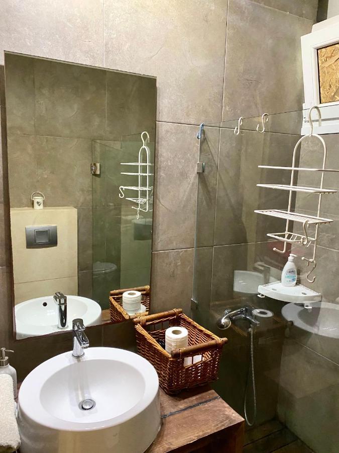 Melolia Estate *