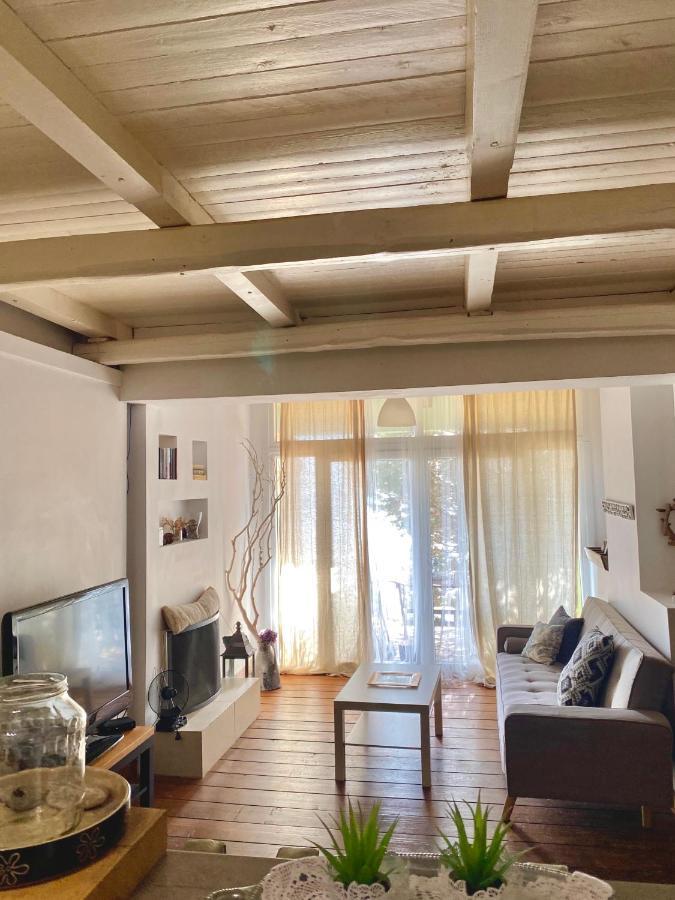 Melolia Estate