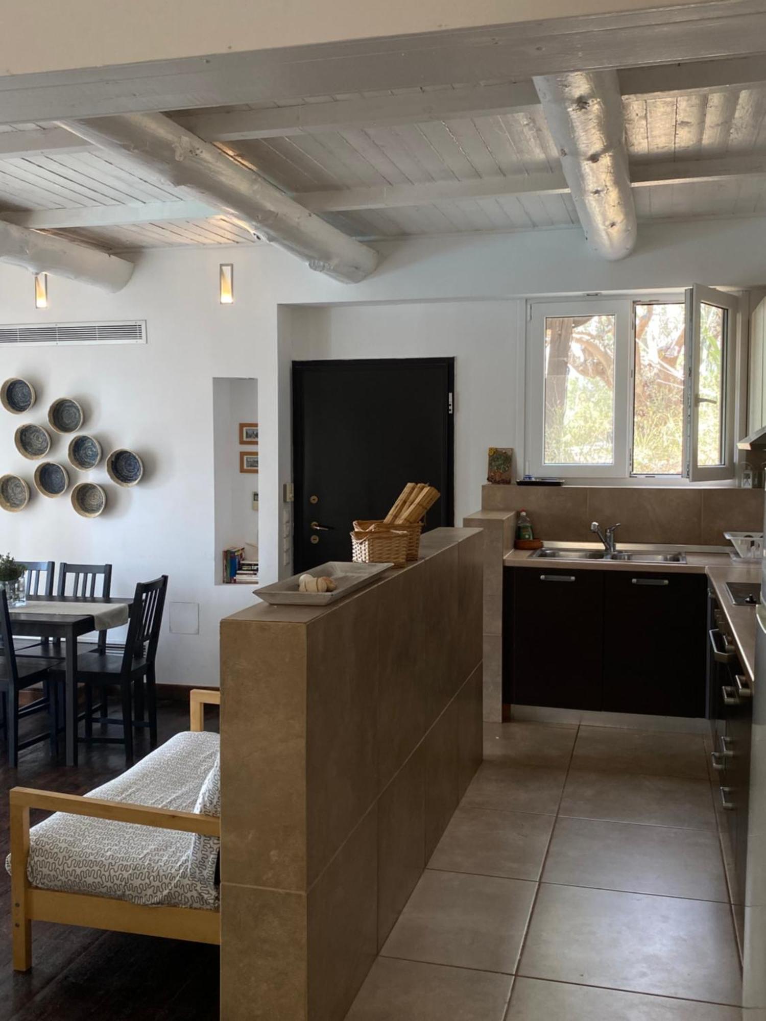 Melolia Estate Apartment Thebes